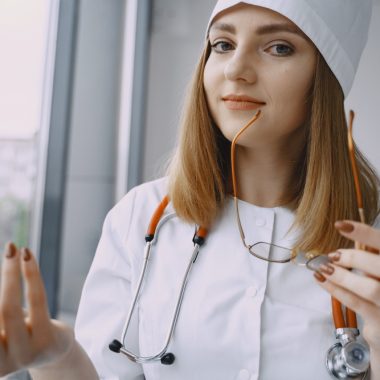 În ce situații recomandă medicul reperajul stereo cu harpon?