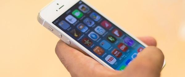Ce defectiuni pot genera probleme grave iPhone-ului?